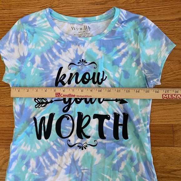 Wound Up Tshirt Women’s Junior Large (11-13) Blue Tie Dye Top Know Your Worth - Picture 4 of 5